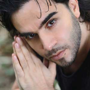 معنی yaraliyim
